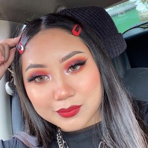 Meet your Posher, Alexus